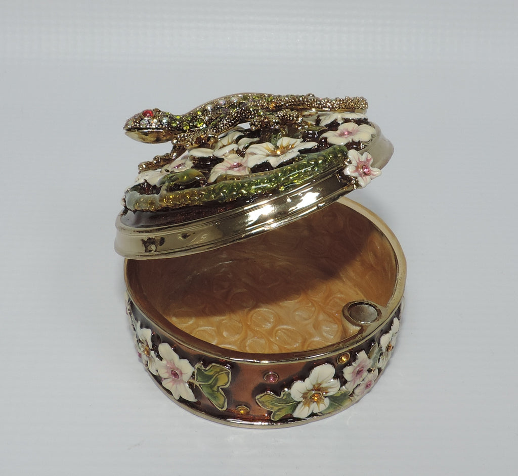 Round Trinket Box with Gecko and Flowers
